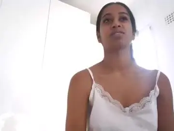 Chaturbate Nude Webcam of indanbella19
