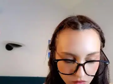 Chaturbate Best live sex cam show of krisss__kisss