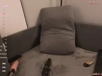Chaturbate Free Live Porn of jennyplaudis_
