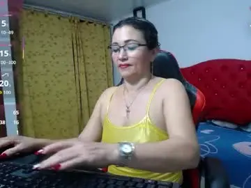 Chaturbate Live Sex Cam of noelia_milfs