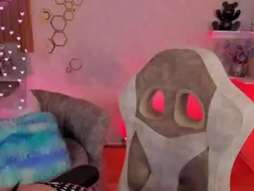 Chaturbate Free Live Porn of mia_smoke_