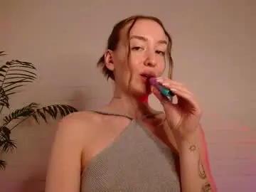 Chaturbate Adult Video Chat of whiteprincessluna