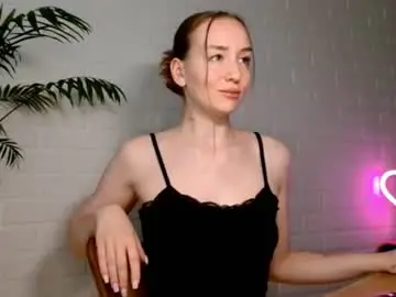 whiteprincessluna from chaturbate