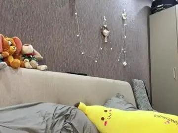 Chaturbate Live Sex Cam of tawnyamartinek