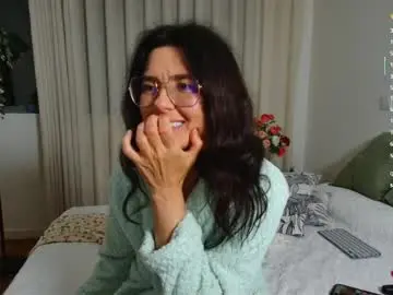 Chaturbate Free Porn Cam of adelina_shine