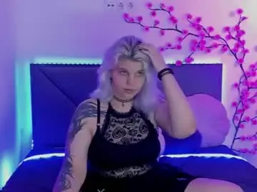 joannlowes from chaturbate