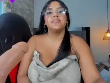 Chaturbate Live Sex Cam of briana_z