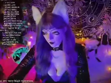 Chaturbate Live Sex Cam of mirareed