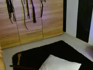 Chaturbate Live Porn of cuteisabella_a