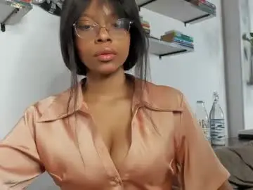 Chaturbate Live Sex Cam of bellahproudly