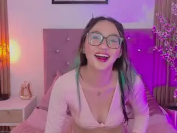 Chaturbate Best live sex cam show of ravena_queen