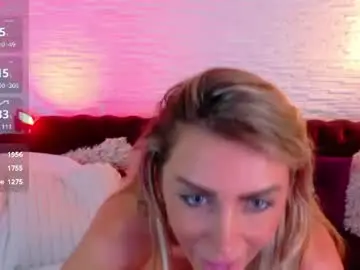 Chaturbate Watch Live Sex Cams of angelwoow