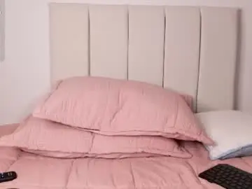 Chaturbate Live Porn of little_caro13