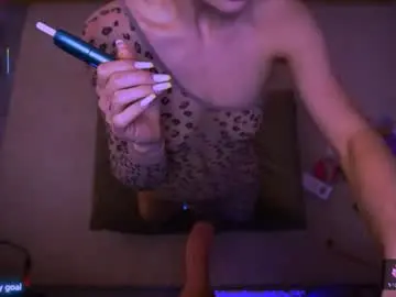 Chaturbate Live Sex of redhead_shark