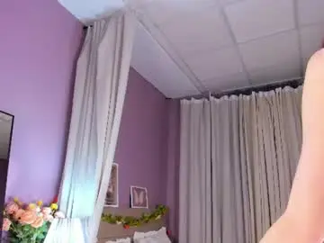 Chaturbate Free Porn Cam of dearly_emily