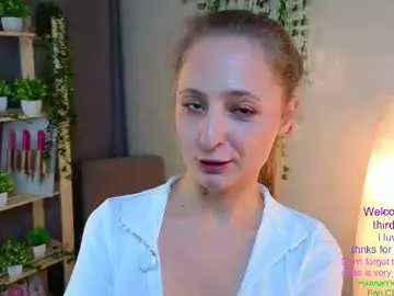 hannahflowerer from chaturbate