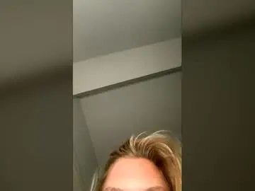 lunalanexo from chaturbate