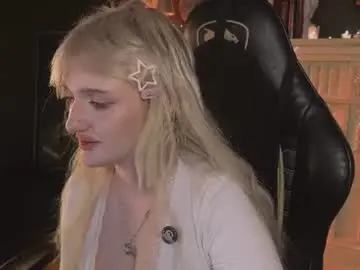 Chaturbate Free Porn Cam of snowflakeskitty