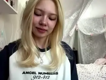 jeanettafriehe from chaturbate