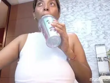 Chaturbate Adult Webcam of nicolle4