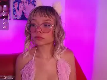 Chaturbate Nude Webcam of little_ellie_1