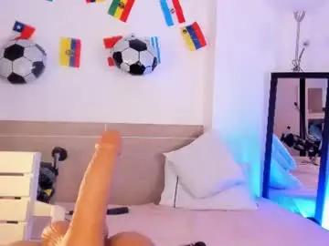 Chaturbate Watch Live Sex Cams of miadanielss