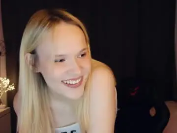 Chaturbate Free Porn Cam of thehousemaid1