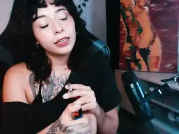 Chaturbate Live Sex Cam of jaadee18