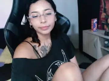 Chaturbate Free Porn Cam of jaadee18
