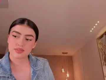 paulinasantosx from chaturbate