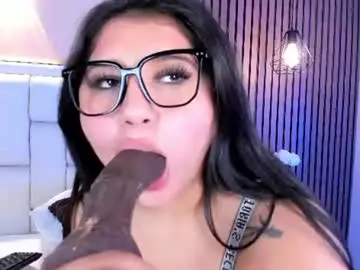 Chaturbate Adult Video Chat of avymilton