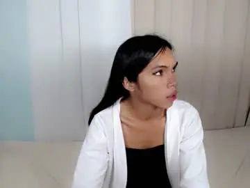 Chaturbate Live Sex Cam of yumiexx