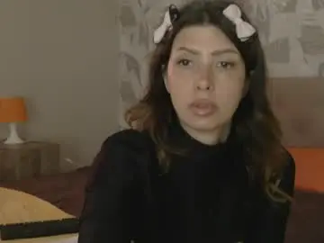 whitequeen888 from chaturbate