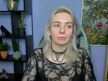 Chaturbate Live Sex Cam of freeanne