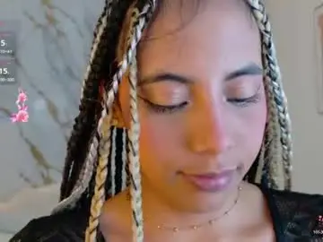 Chaturbate Watch Live Sex Cams of miajones_blowjob
