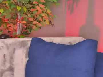 ninnavelvet from chaturbate