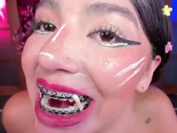 Chaturbate Free Live Porn of foxy_kylian