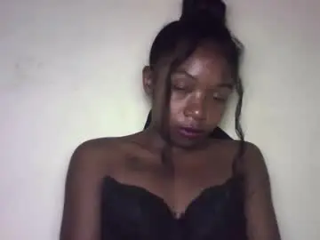 Chaturbate Live Sex Cam of michou_69