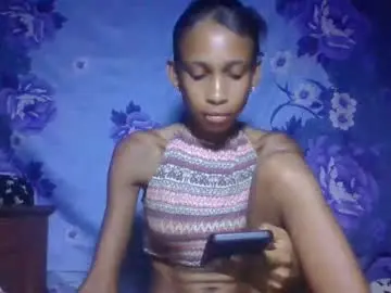 littleyanah from chaturbate