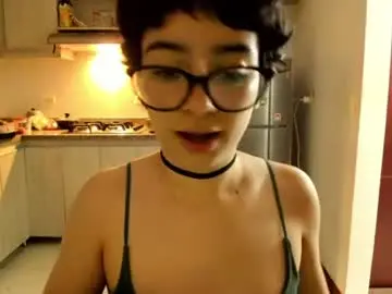 Chaturbate Sex Chat of petitee_lunna