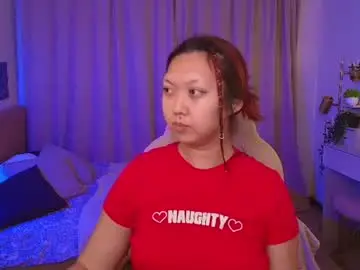 Chaturbate Live Sex Cam of marine_vact
