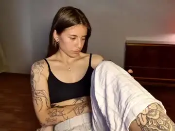 Chaturbate Sex Cam of lucyrait