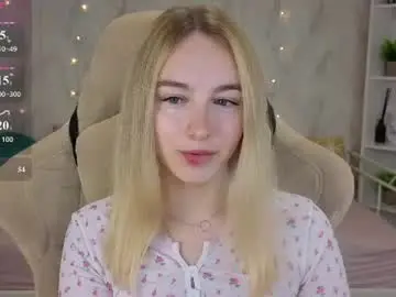 Chaturbate Free Live Porn of shy__polly