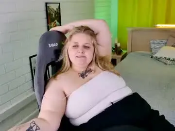 Chaturbate Live Sex Cam of sladadeew