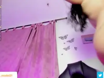 Chaturbate Best live sex cam show of burban00_roxxy_