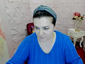 white__queen_ from chaturbate