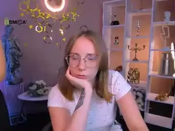 khloebeauty from chaturbate