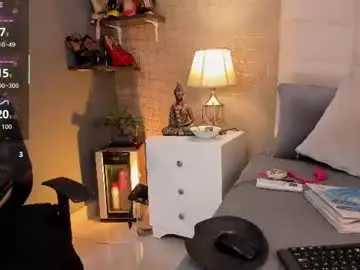 Chaturbate Live Sex Cam of mariana_c