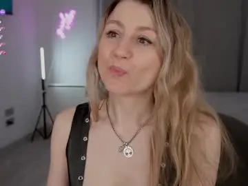 Chaturbate Sex Chat of milanacamgirl