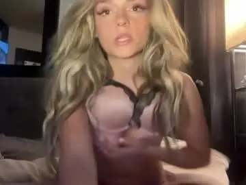 norarhodesxo from chaturbate